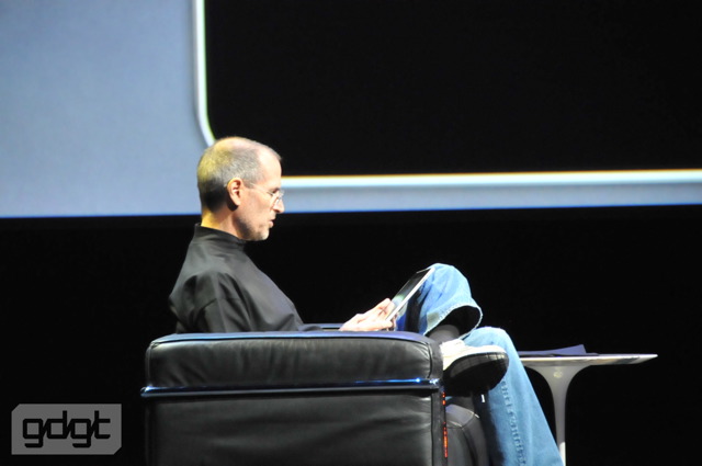 apple-tablet-keynote_047