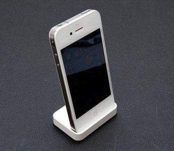 142240-white_iphone_4_dock