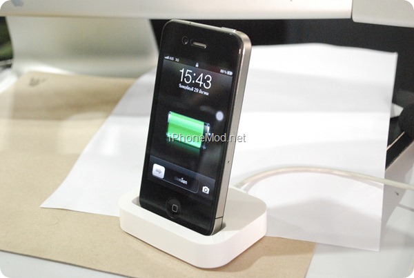 Momo-iPhone-Slim-Dock (9)