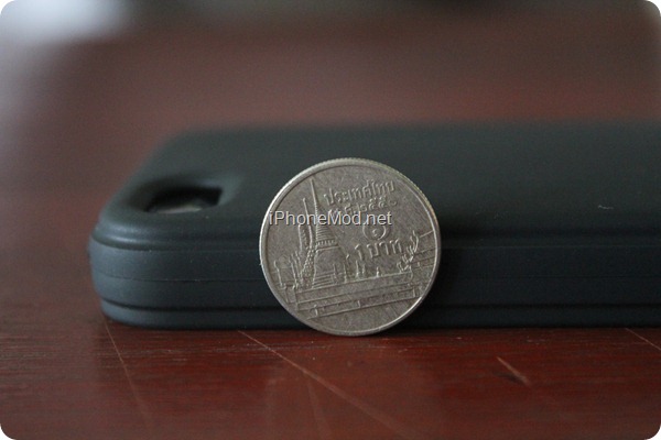 Moshi-Puro-for-iPhone (12)