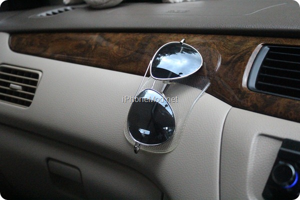 White Gecko Sticky Pad (19) White Gecko Sticky Pad (19)