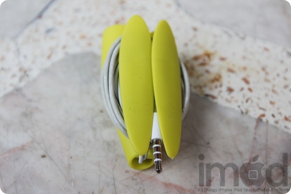 Cord On Ear-Holder (11)