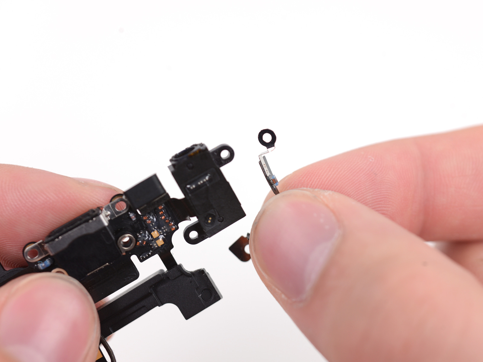 lightning-port-iphone5-ifixit