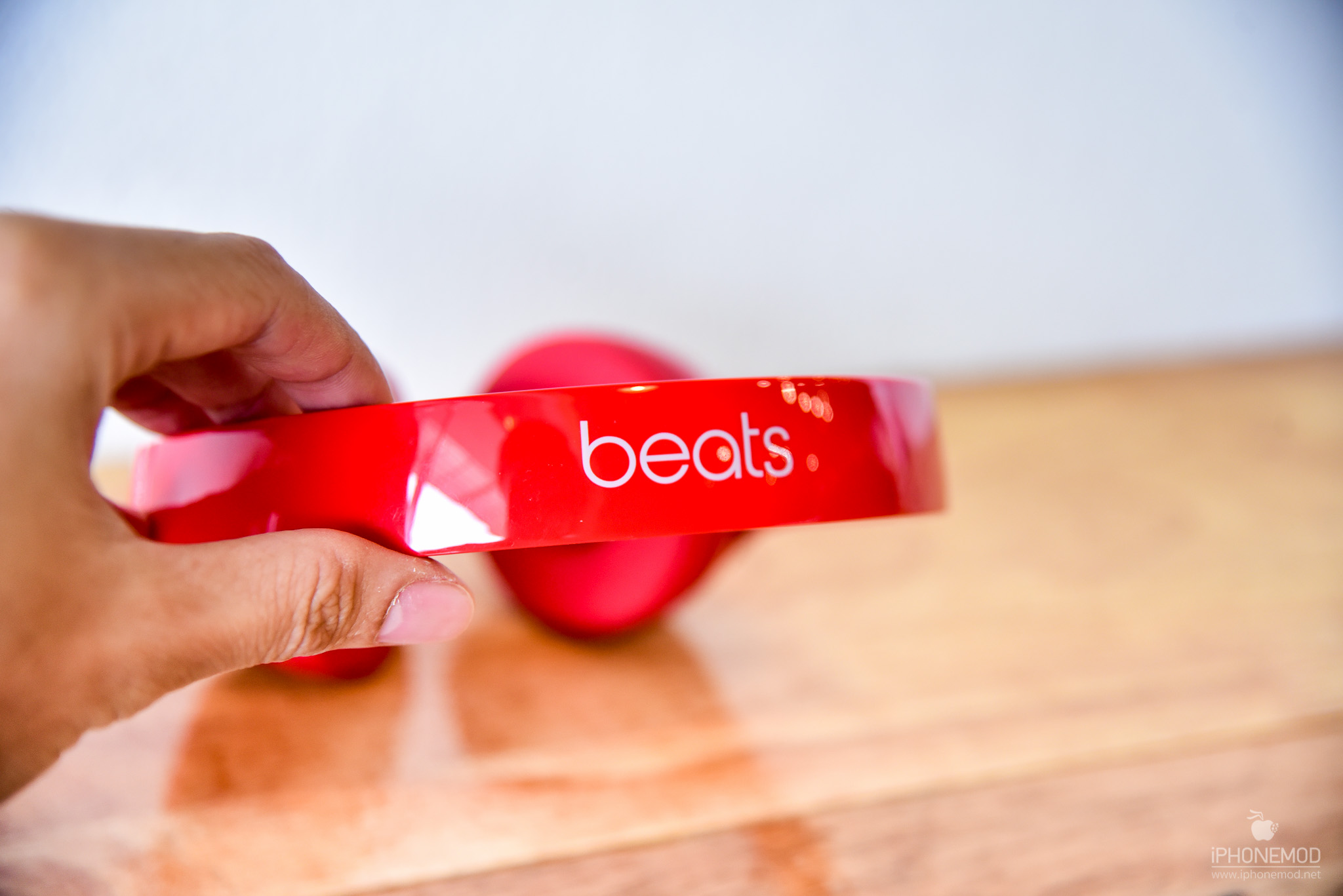 Beats-Solo-Wireless-1