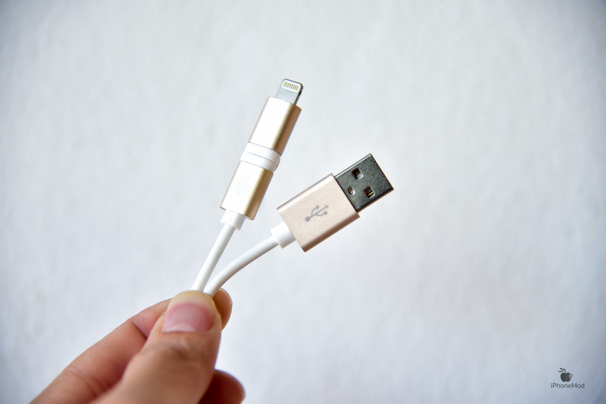 totu-iphone-2in-1-charging-cable-20