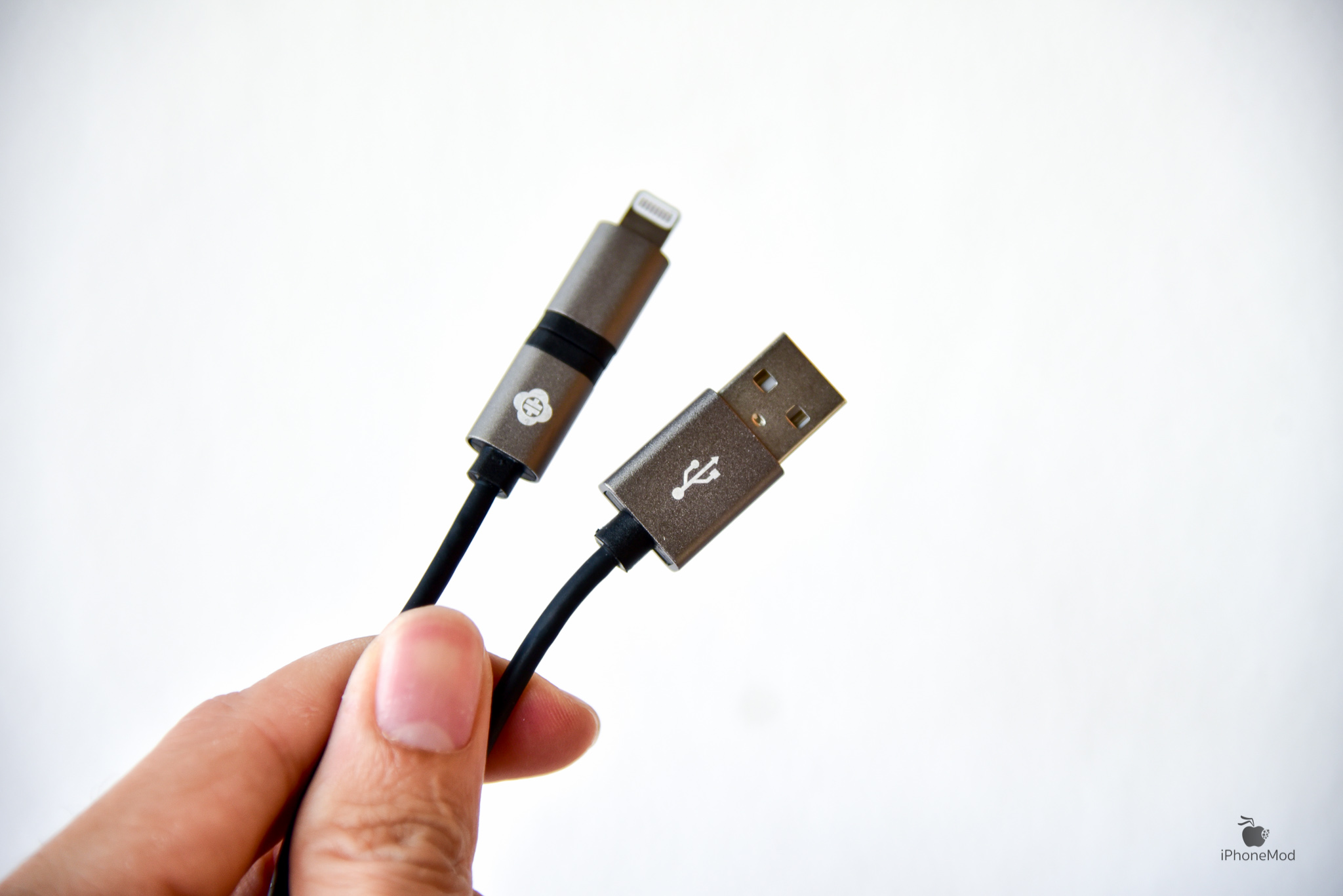 totu-iphone-2in-1-charging-cable-22