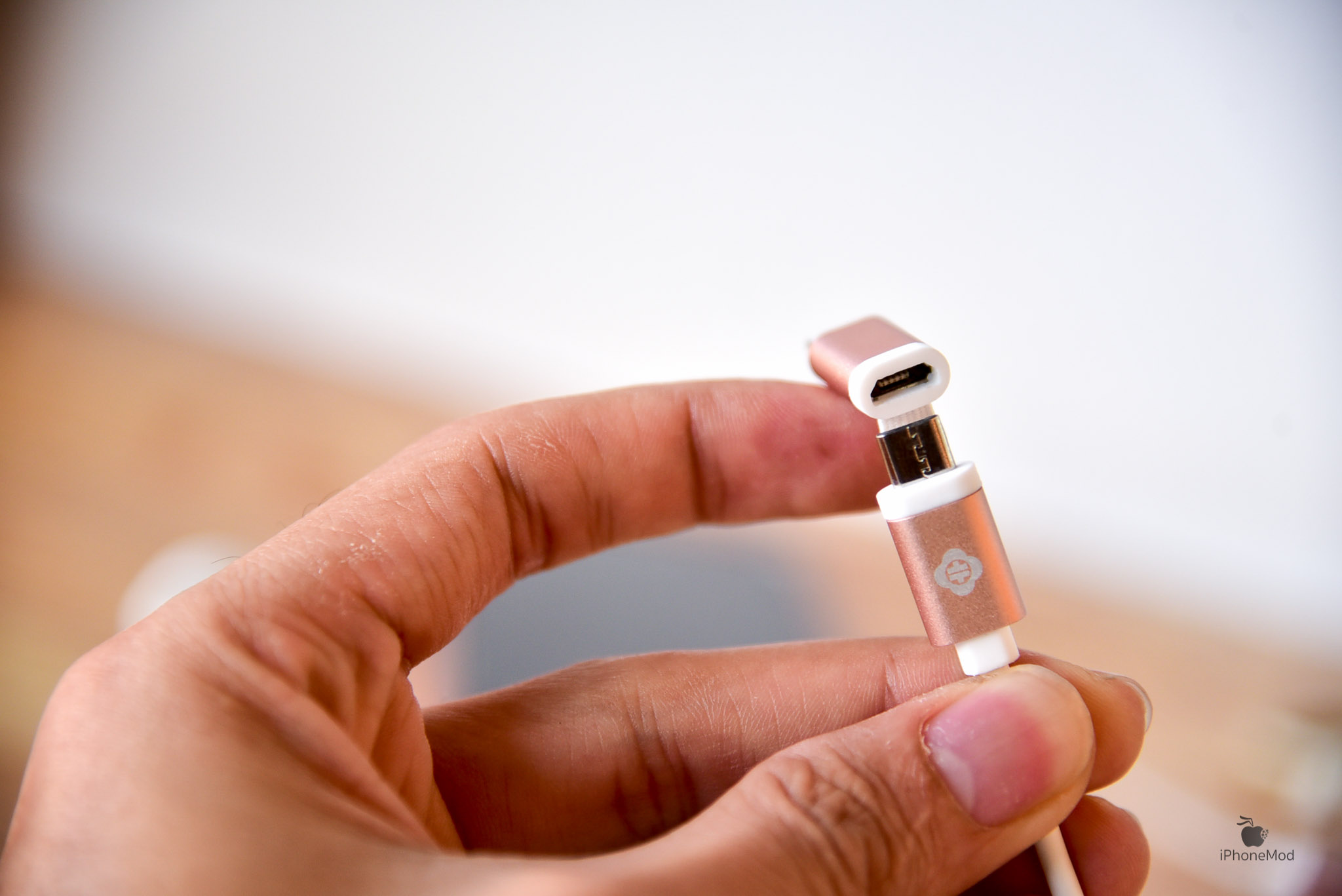 totu-iphone-2in-1-charging-cable-9