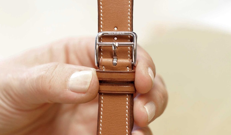 apple watch hermes on wrist
