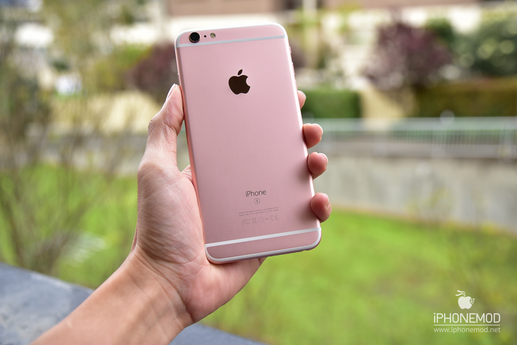 iphone-6s-plus-rose-gold-gallery-17