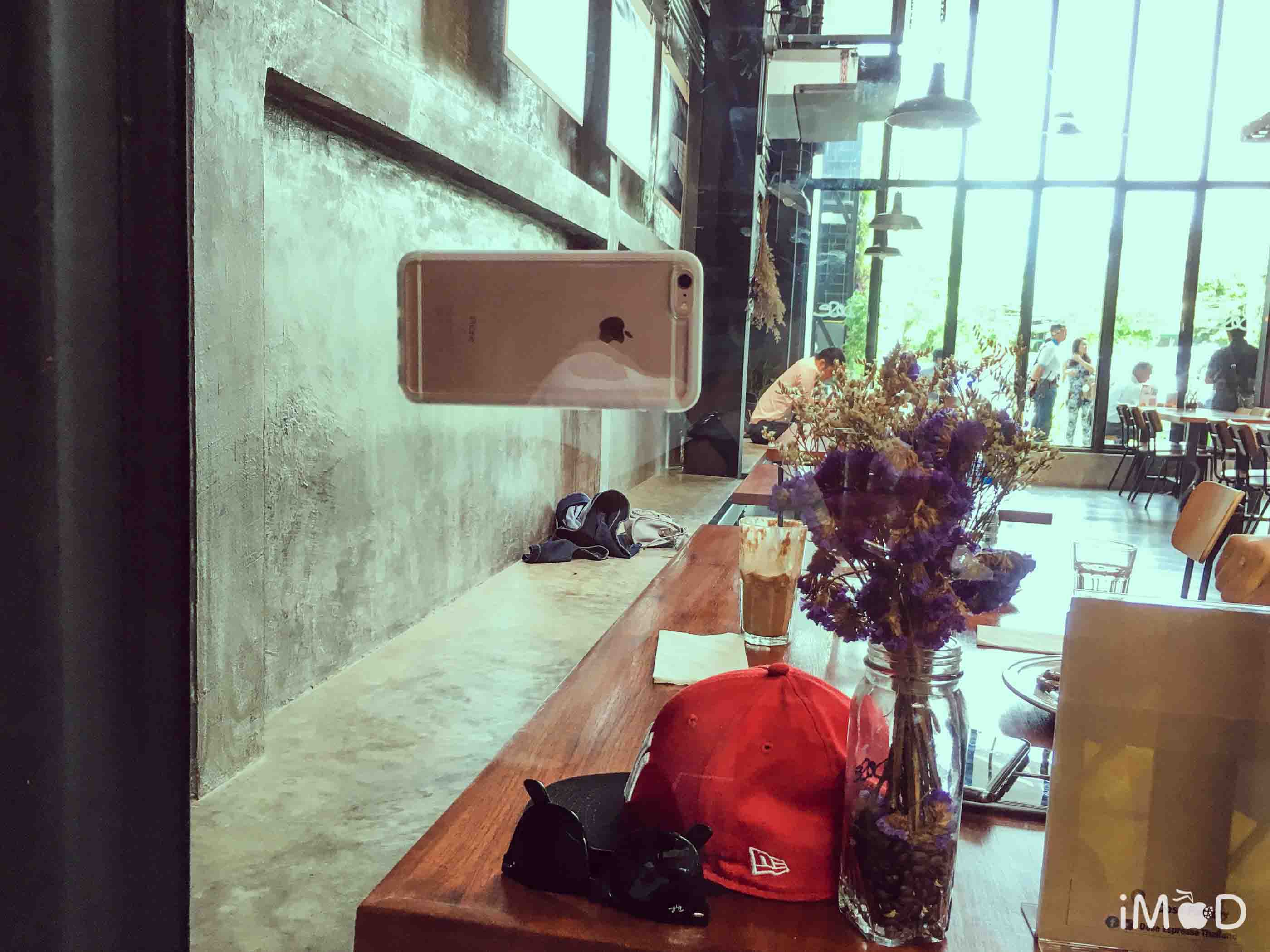 Hand-free-case-reviews-1-2