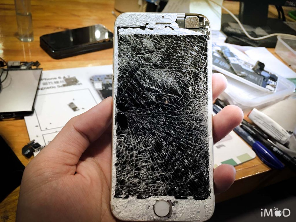 iphone-screen-cracked