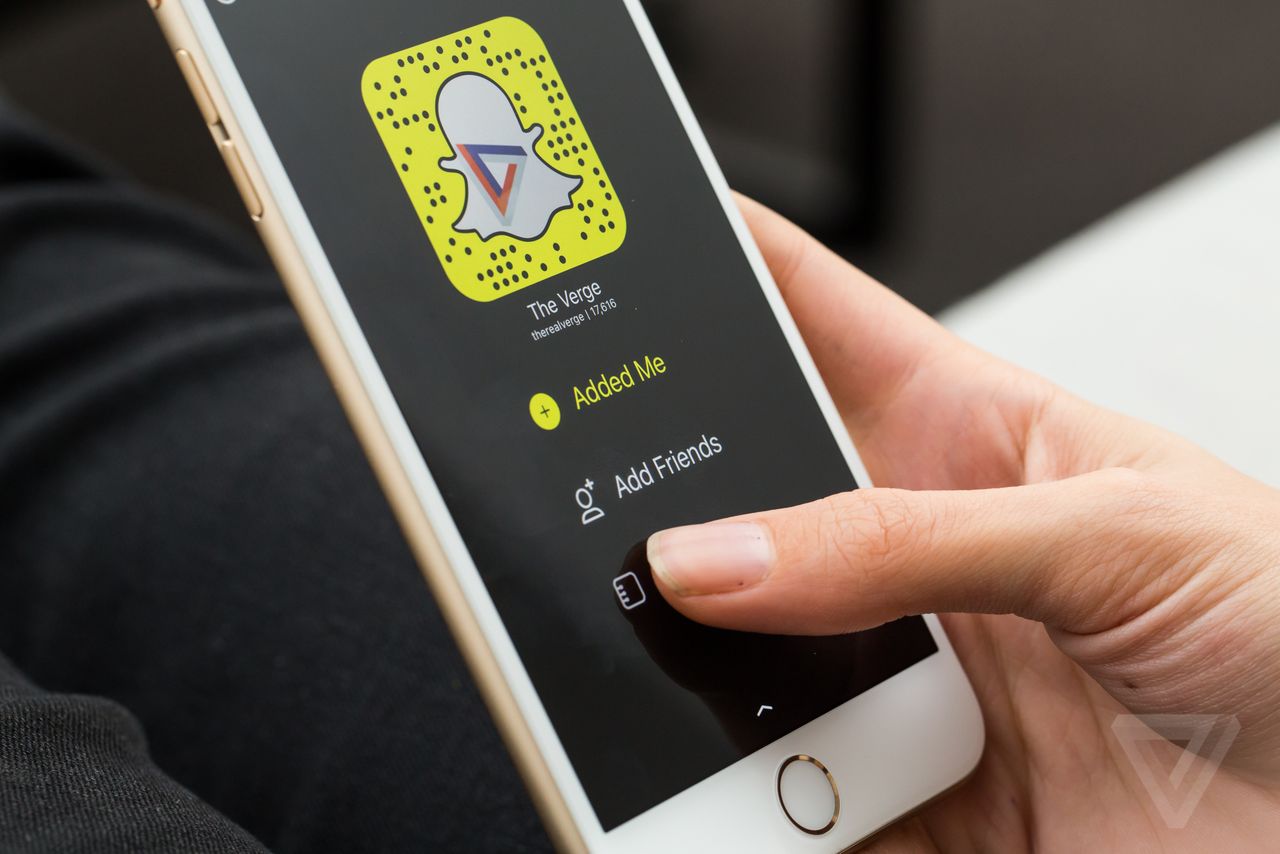 stock-iphone-6-snapchat-0139.0.0