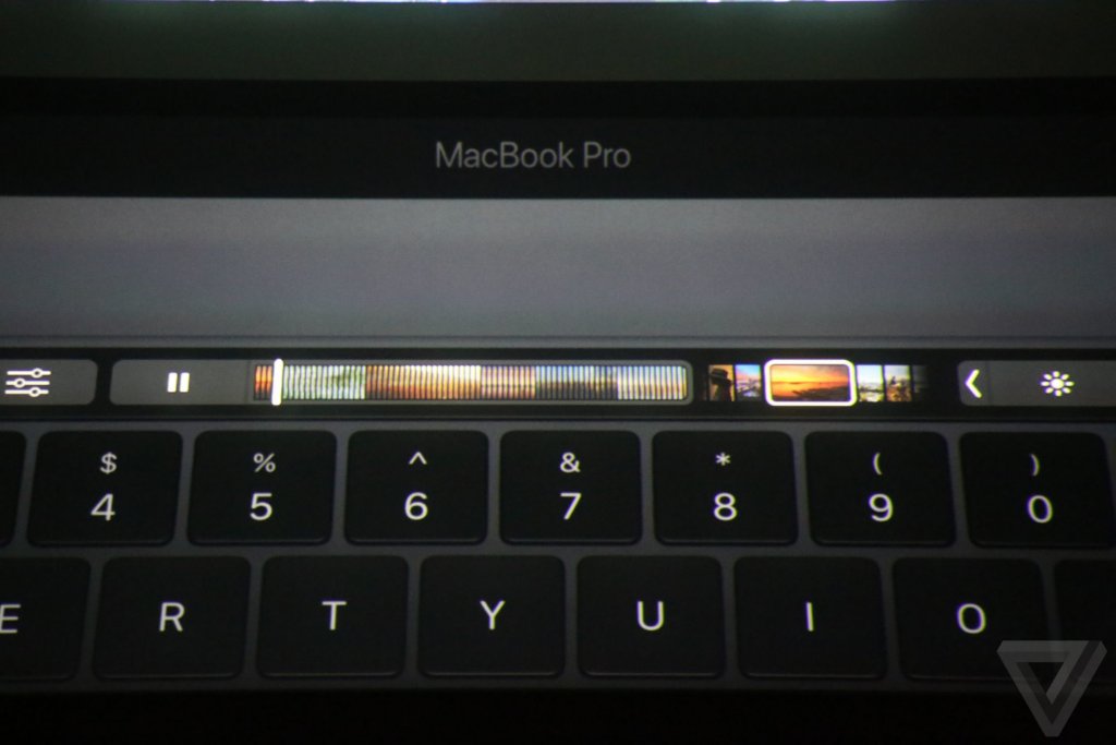 apple-macbook-event-20161027-8305