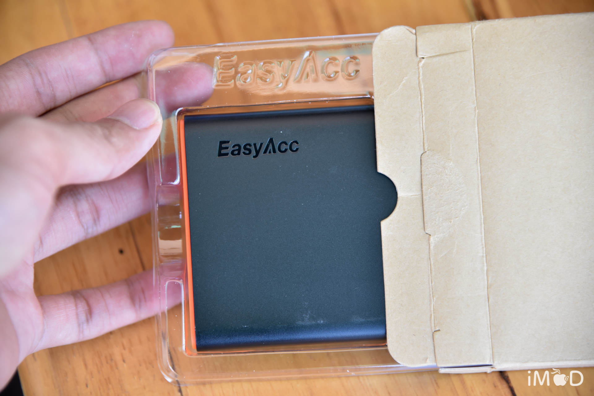 EasyAcc-10000CF-Review-2