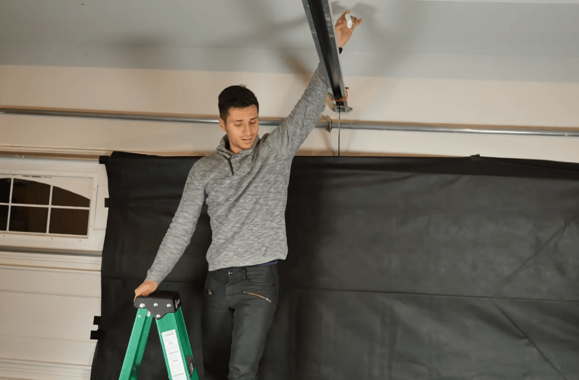 AirPods-Drop-Test-3-1