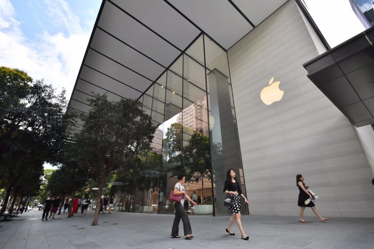 apple-orchard-road-sg-1