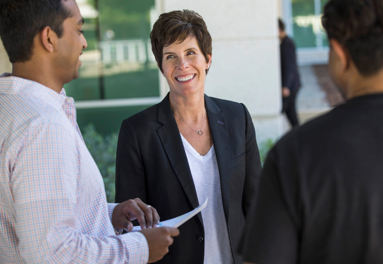 Apple Vp Deirdre Obrien Cupertino