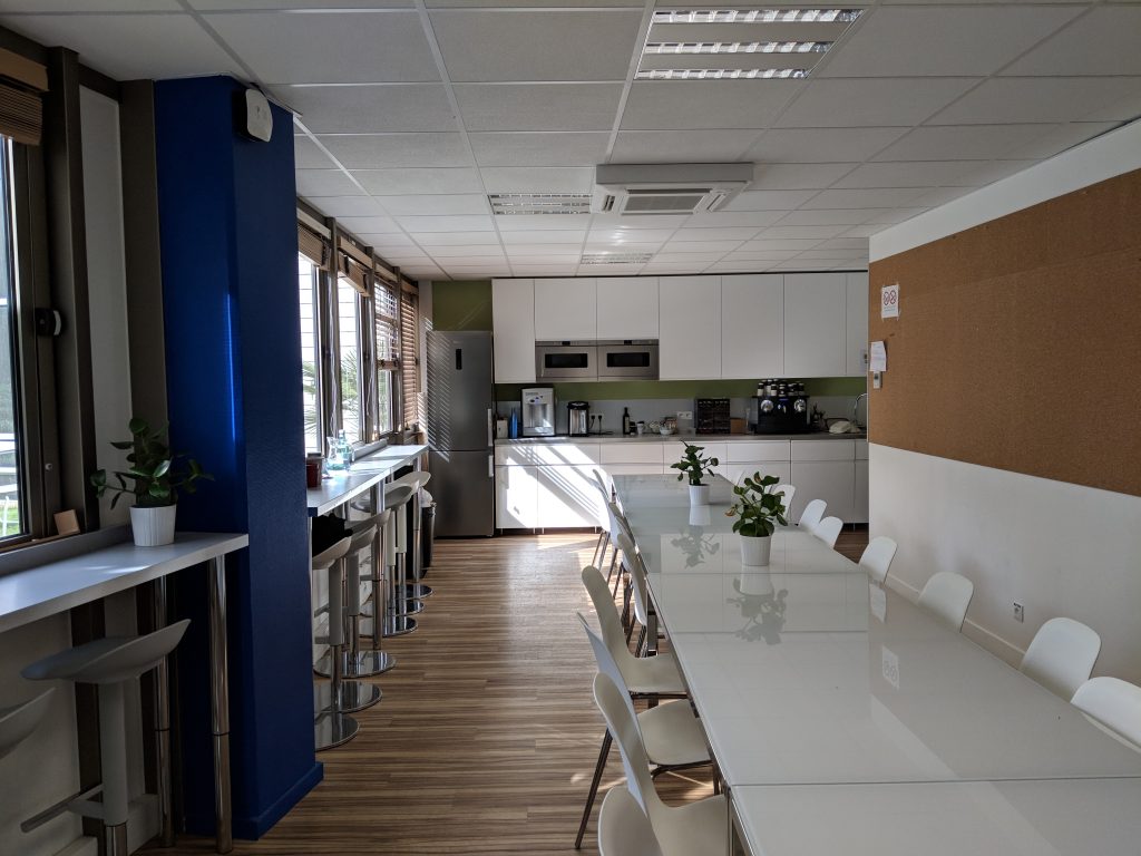 Cafet Googlepixel2 1 1024x768