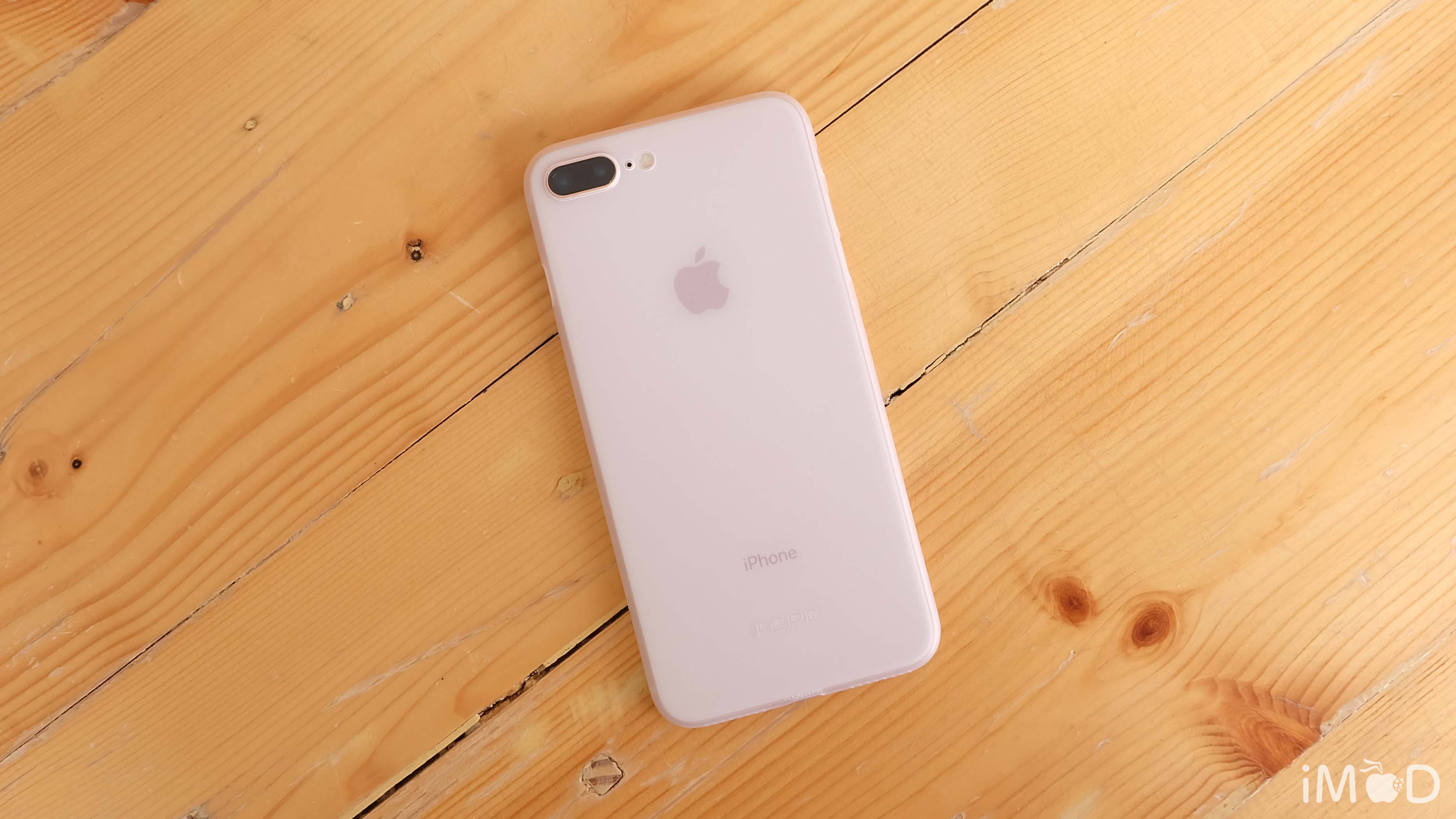 Incipio Feather Light 7