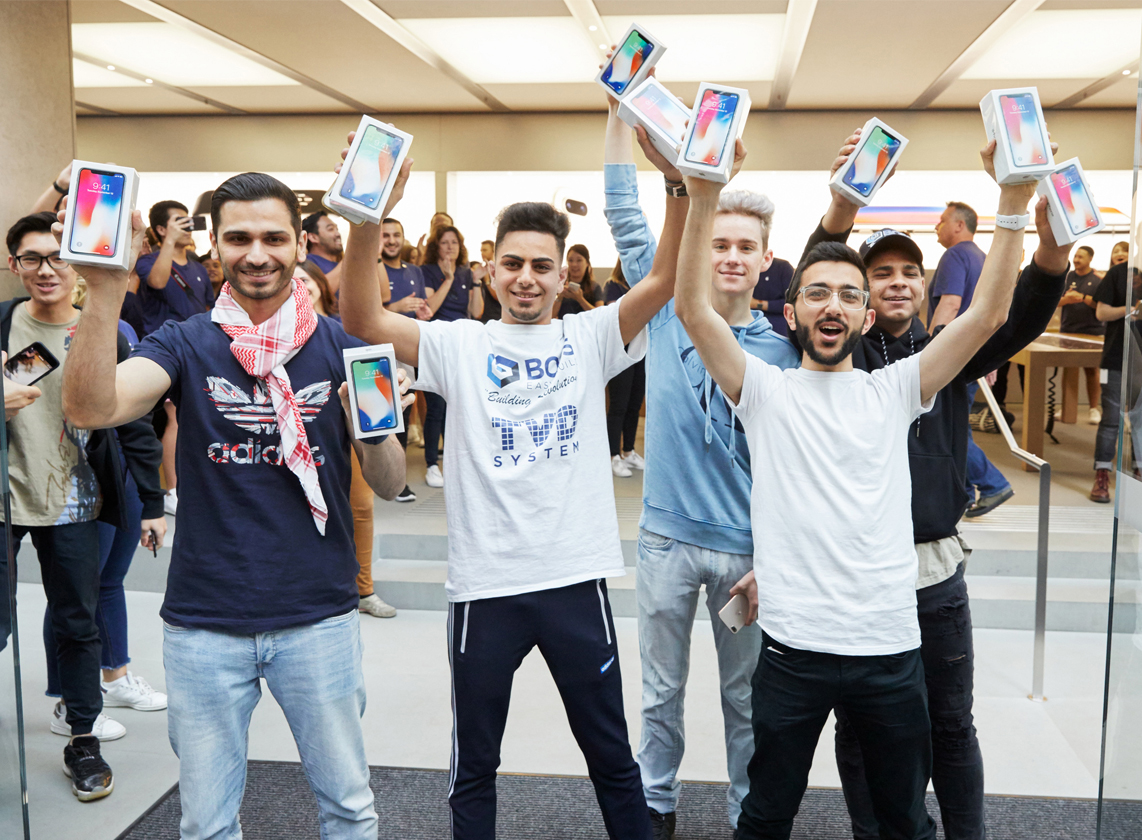 Iphone X Launch Day Photo 13