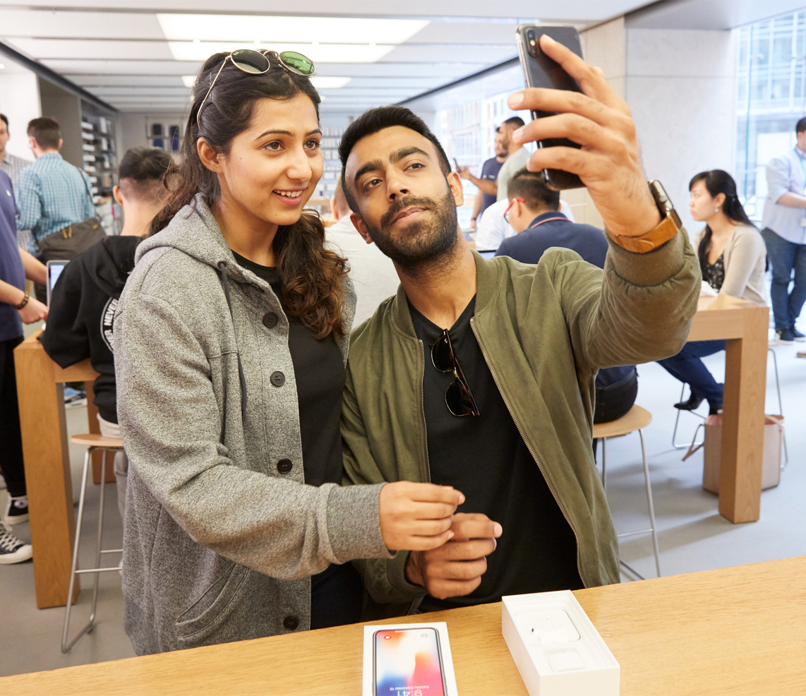 Iphone X Launch Day Photo 14