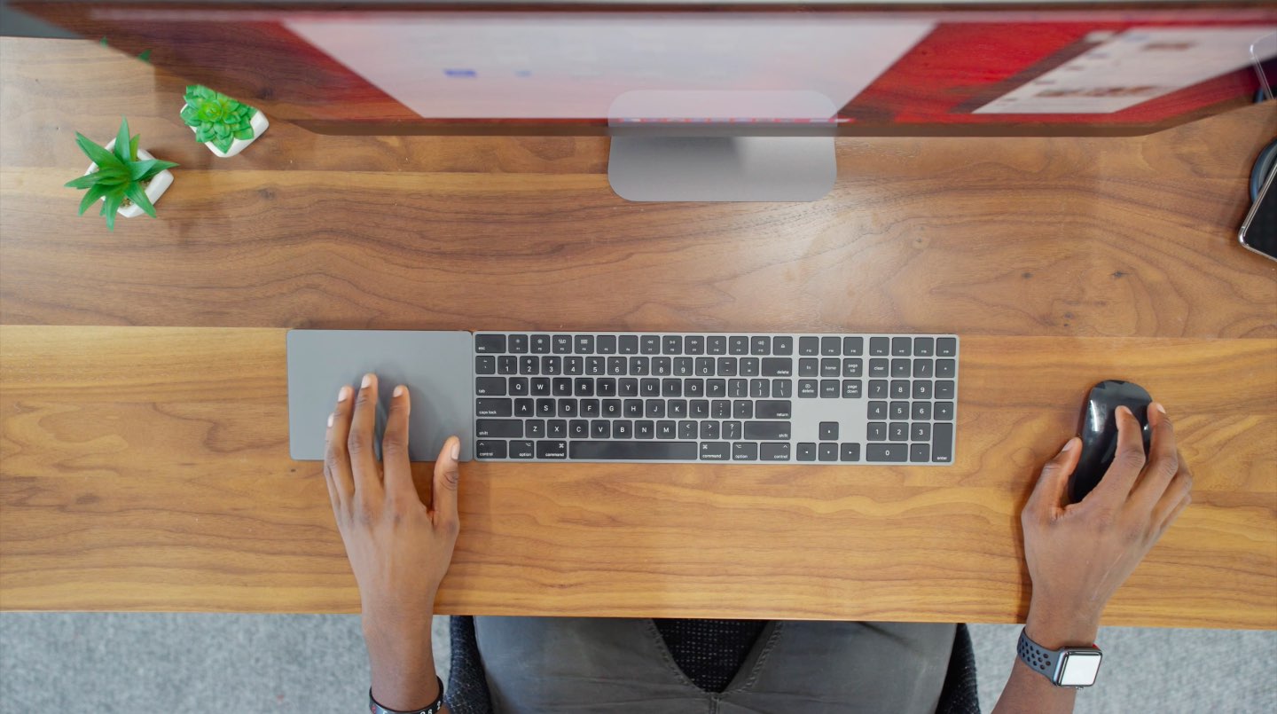 Imac Pro Come With Black Lightning Cable 2