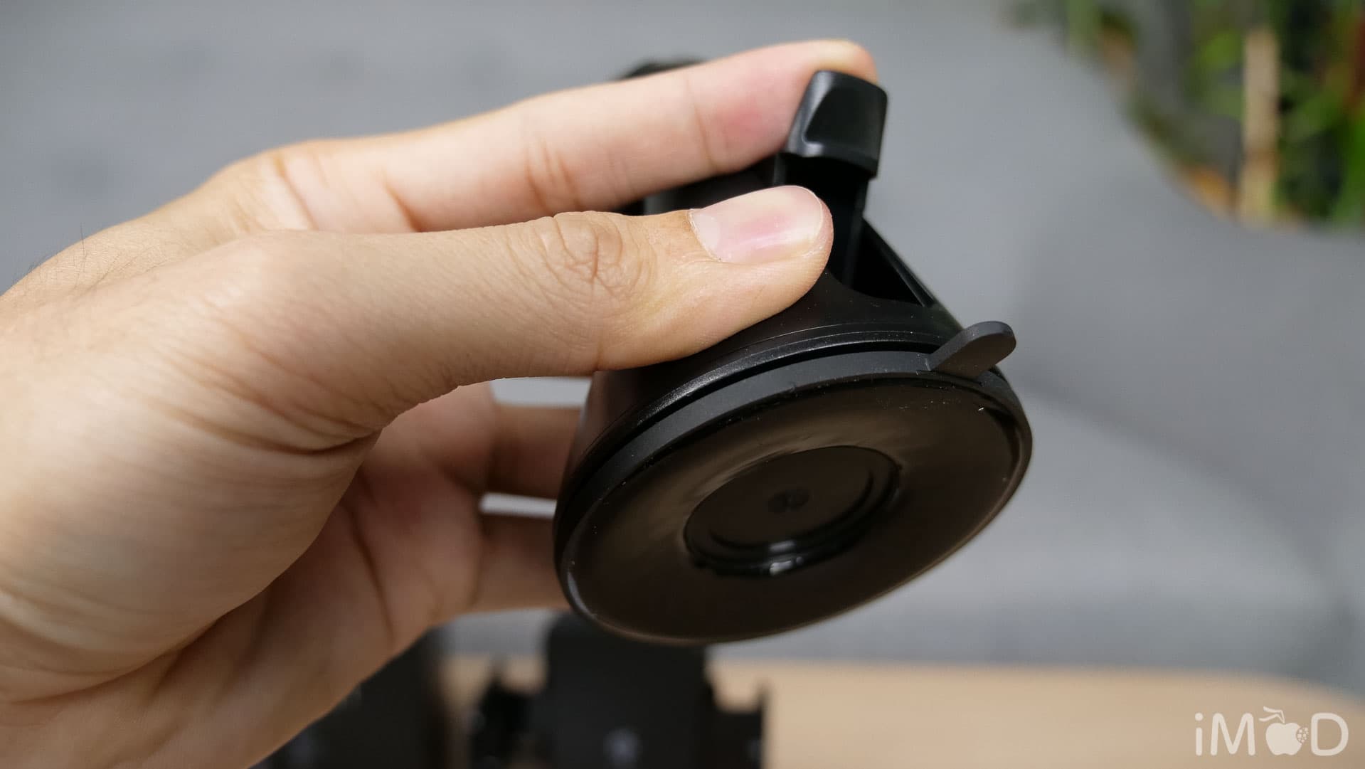 Energea Wireless Charger Review 8375