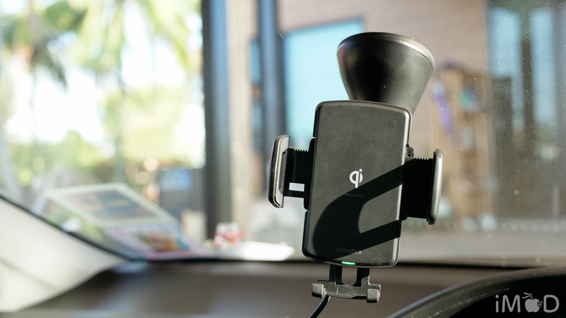 Energea Wireless Charger Review 8387