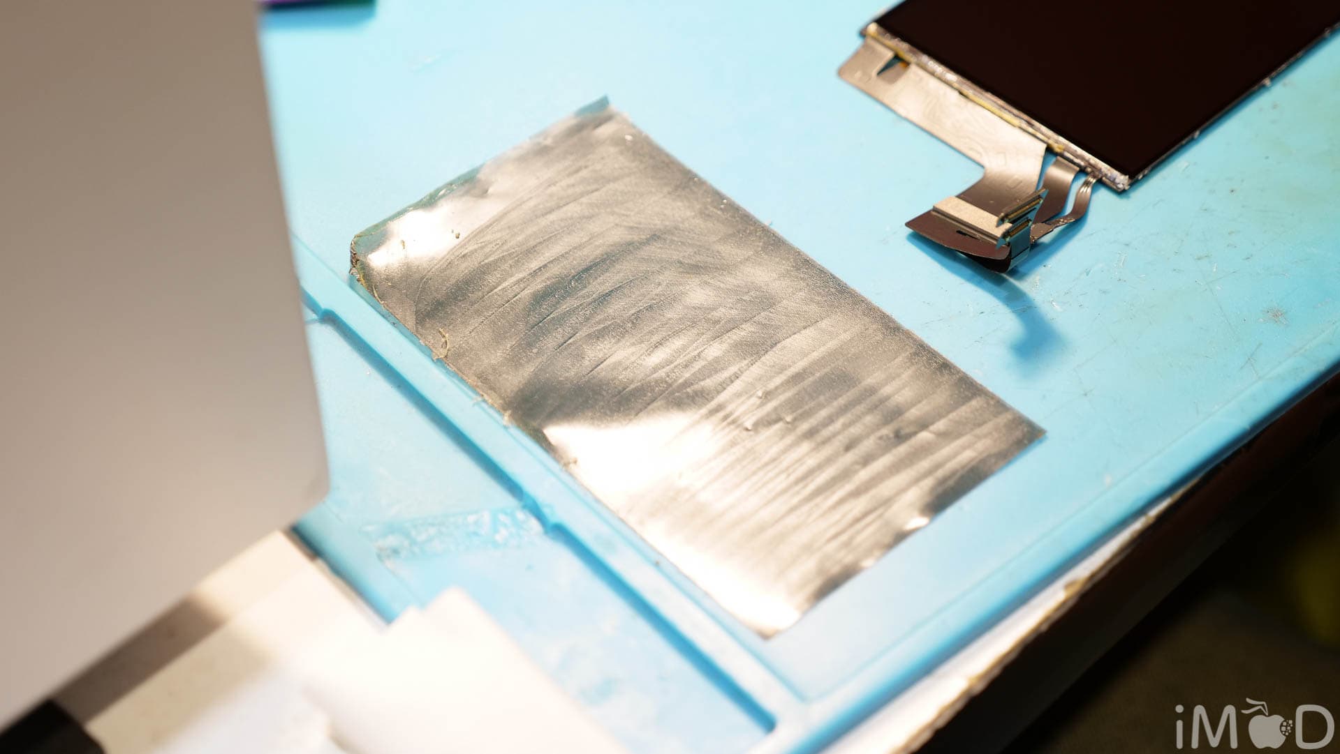 Iphone Lcd Oca By Mobizz 8152