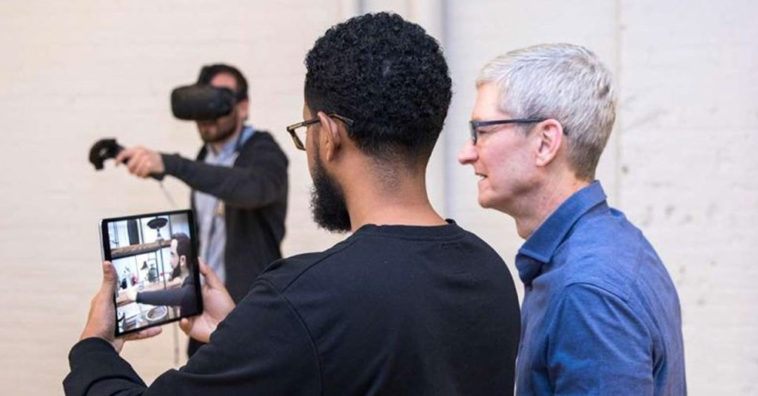 Tim Cook