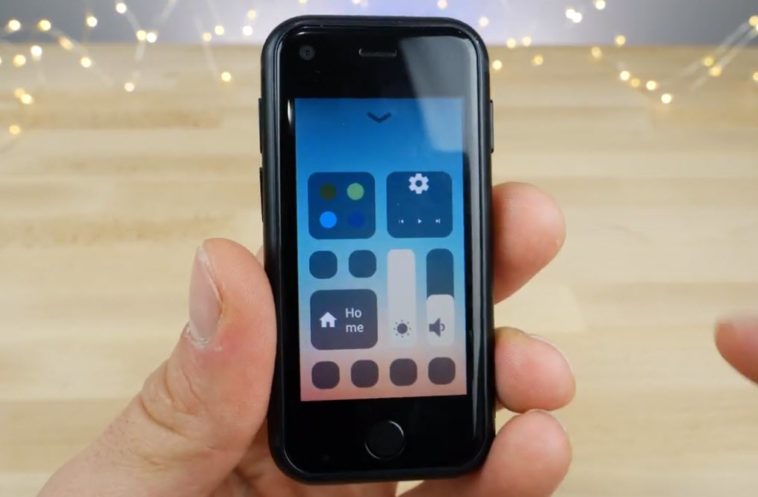 ชมพรีวิว iPhone (เลียนแบบ) เครื่องเล็กที่สุดในโลก (SOYES 7S)