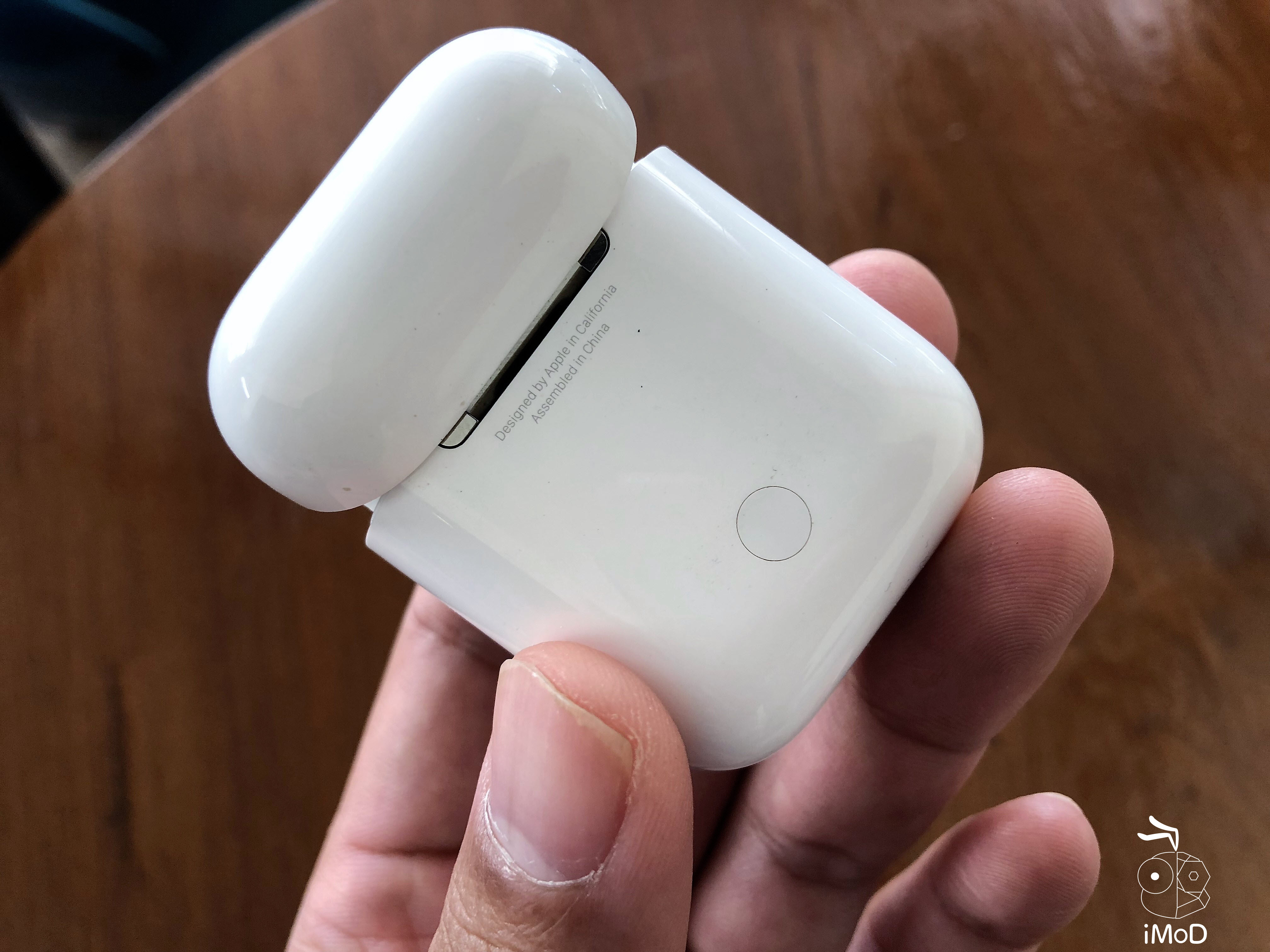 Airpods 1yr Preview003