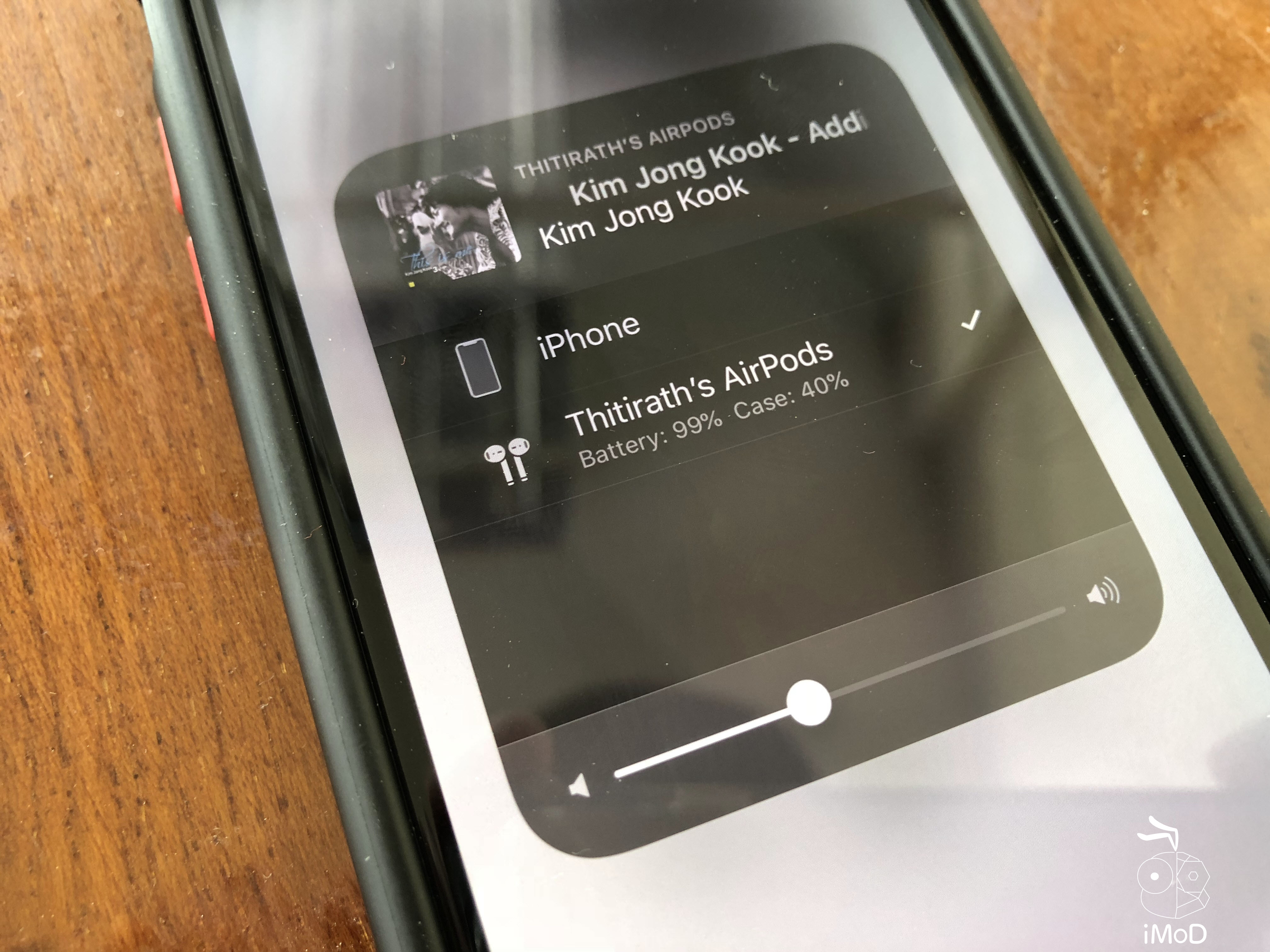 Airpods 1yr Preview016