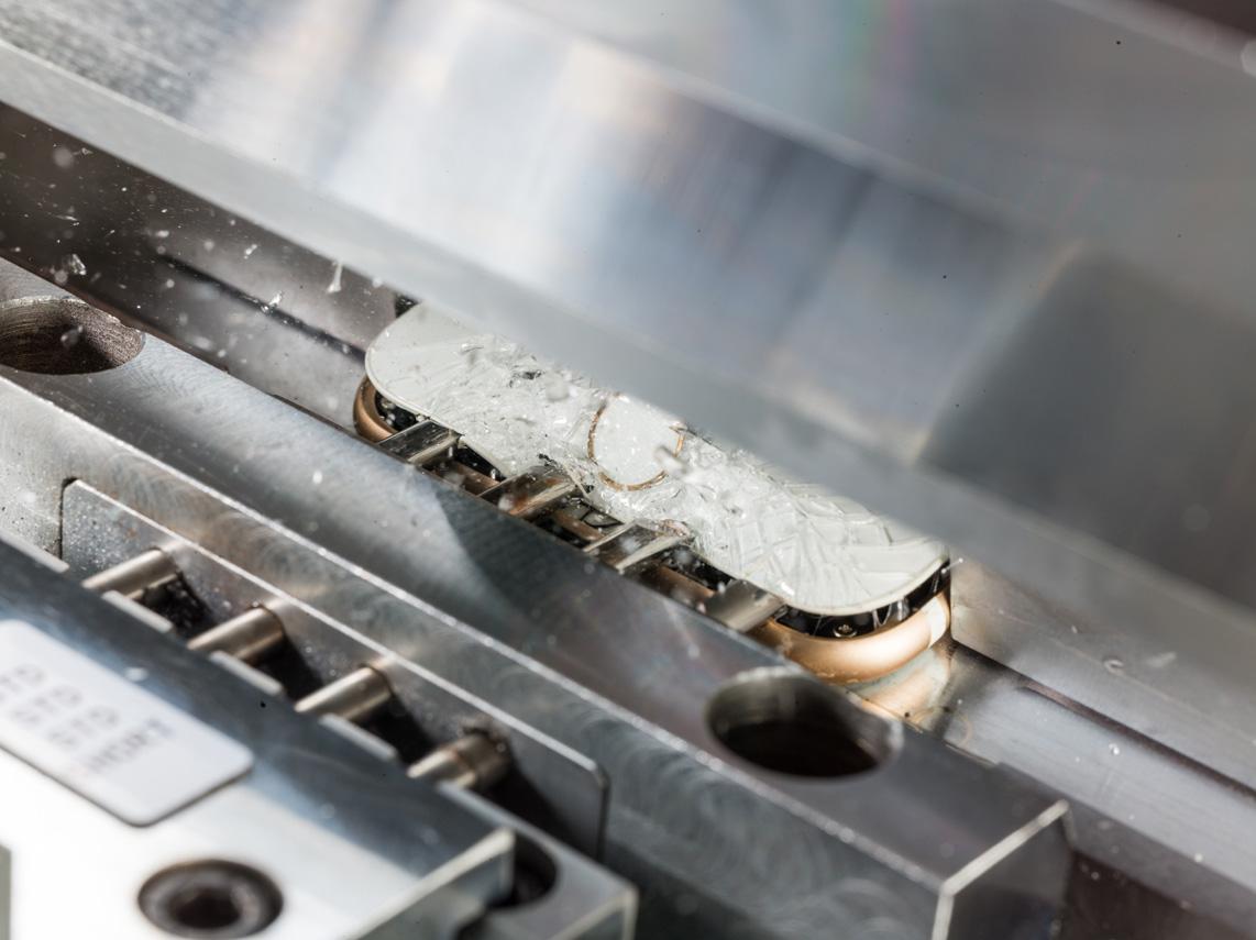 Daisy Robot Disassembles Iphone 04192018