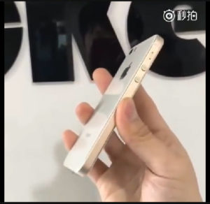(ภาพหลุด) iPhone SE 2 ตัวเครื่องวัสดุกระจก, รองรับชาร์จไร้สาย, มีช่องหู