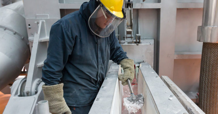 Apple Moves To Make Aluminum Manufacturin Green