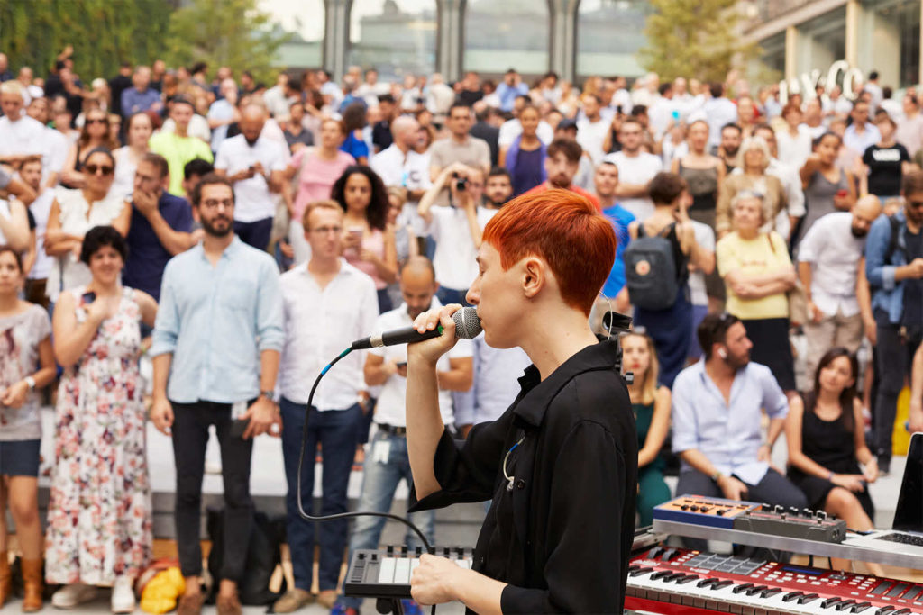 Apple Milan Piazza Liberty Lim Performance 07262018