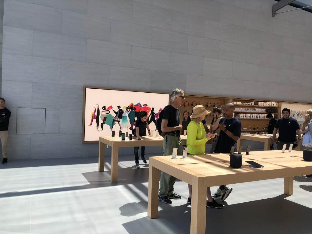 Apple Store Palo Alto Redesign Photos By 9to5mac 13