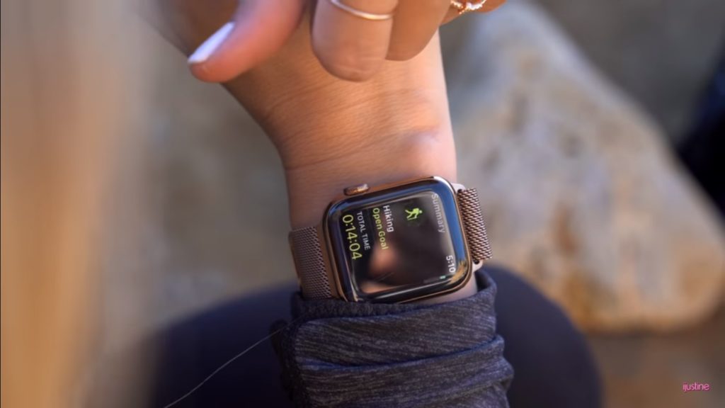Apple Watch Series 4 Unboxing Youtuber 16
