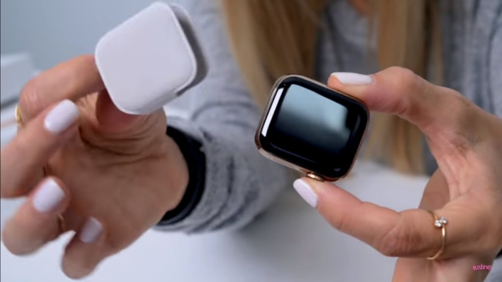 Apple Watch Series 4 Unboxing Youtuber 3