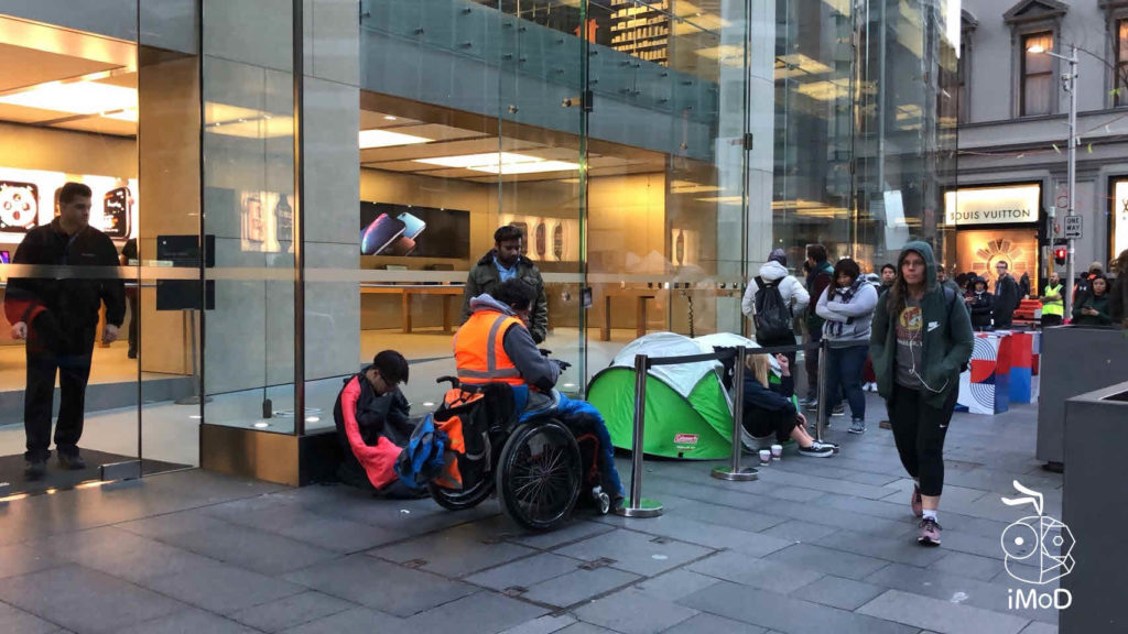 Iphone Xs Iphone Xs Max Apple Watch Series 4 First Launch Day 002