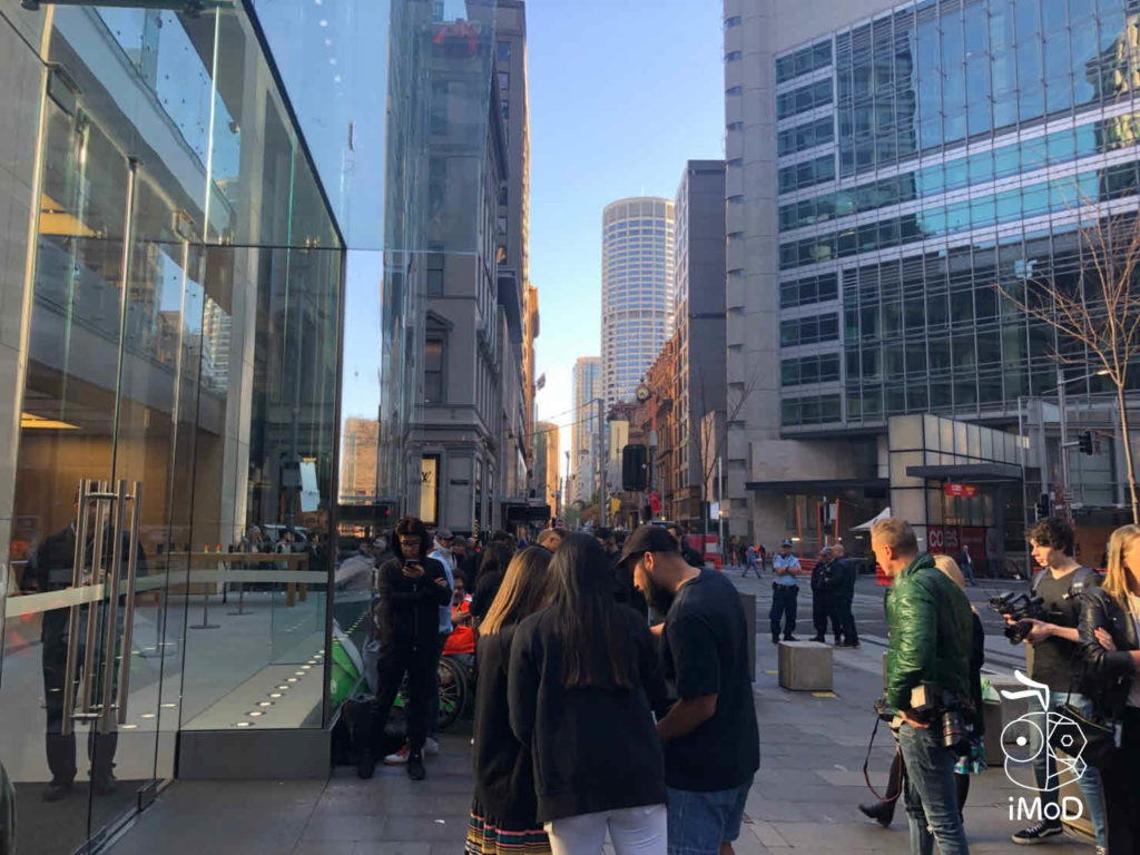 Iphone Xs Iphone Xs Max Apple Watch Series 4 First Launch Day 007