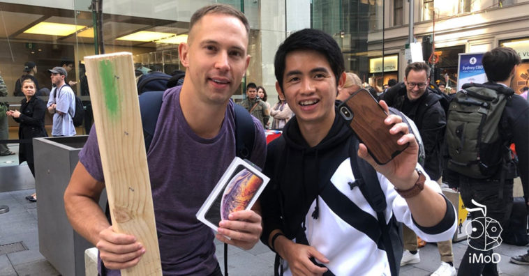 Iphone Xs Iphone Xs Max Apple Watch Series 4 First Launch Day