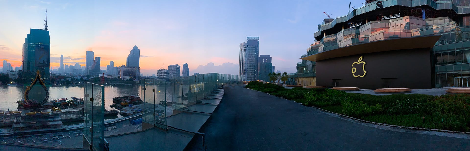 Apple Iconsiam 2