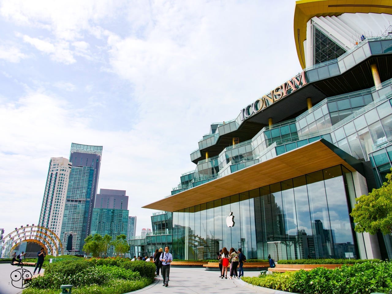 Apple Iconsiam Cover 1200307