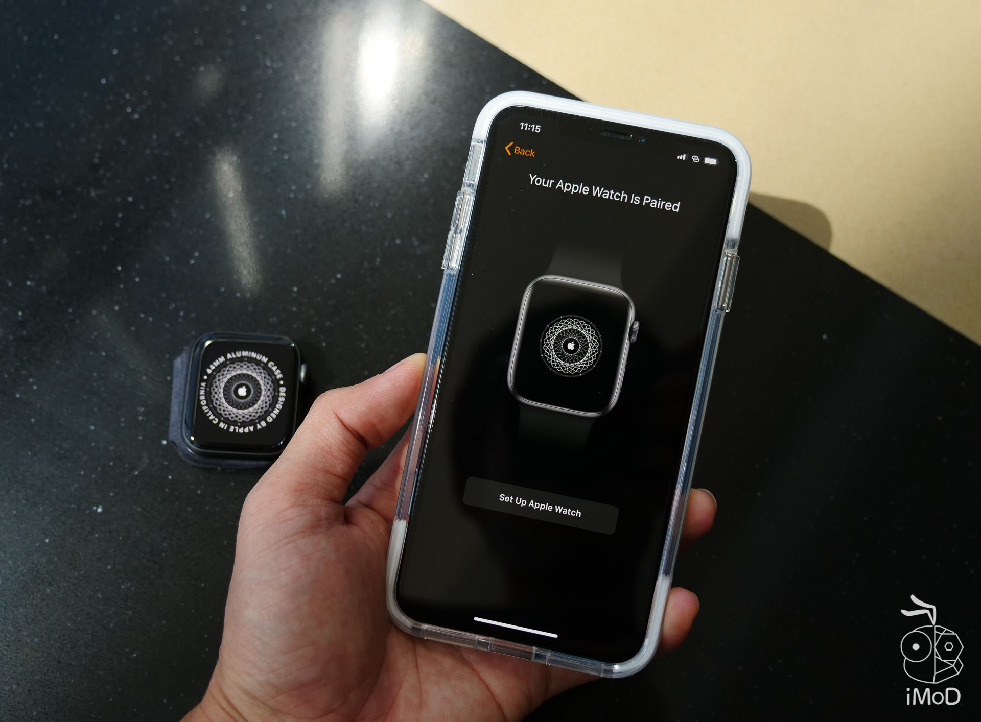 phones compatible with apple watch series 4