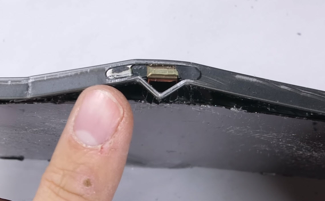 Ipad Pro 2018 Easy To Bend Img 3