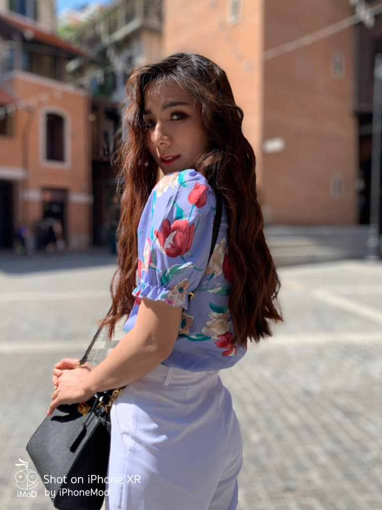 Iphone Xr Glare Outdoor Portrait Camera Review 17