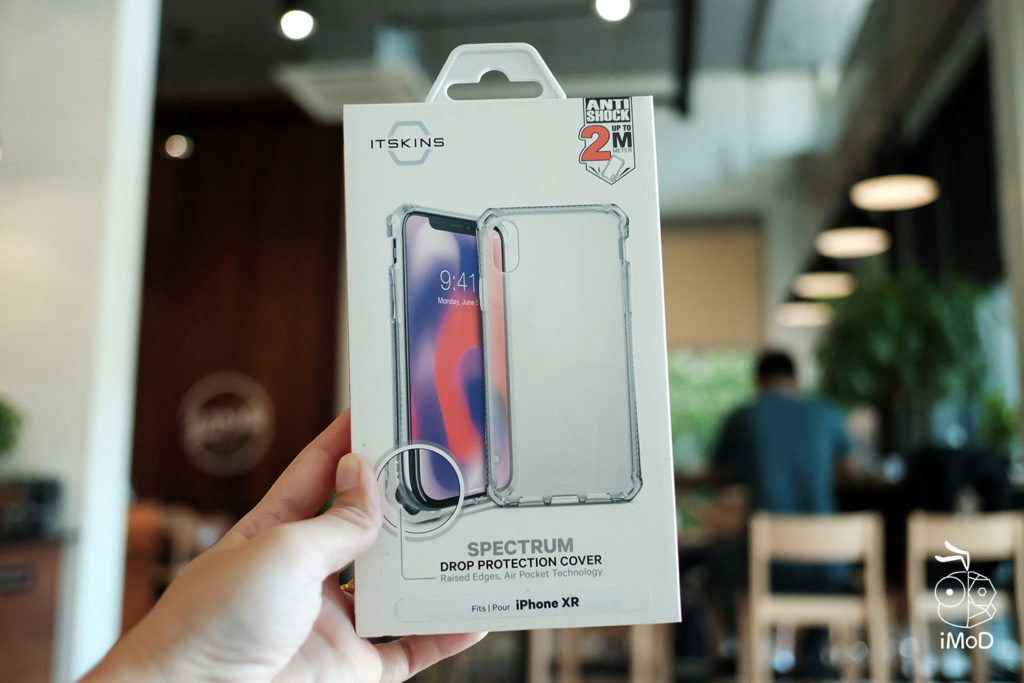 Itskins Spectrum Case Iphone Xr Review 1