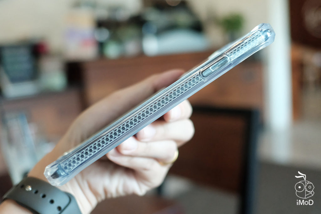 Itskins Spectrum Case Iphone Xr Review 9